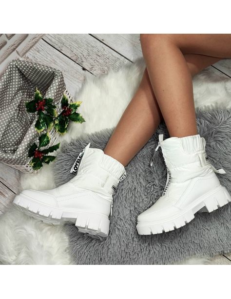 Białe śniegowce damskie