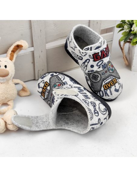 Kapcie dziecięce filcowe