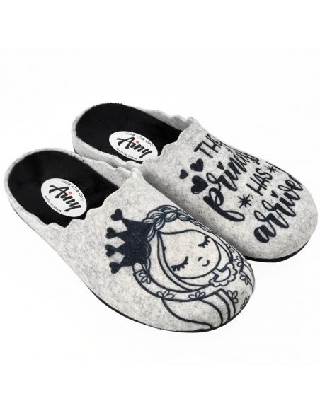 Hiszpańskie filcowe kapcie...