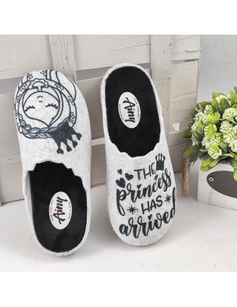 Hiszpańskie filcowe kapcie...