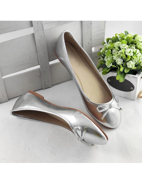 Baleriny z kokardą w dużych...