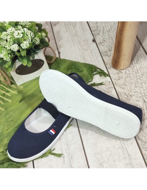 Tenisówki damskie z gumką...