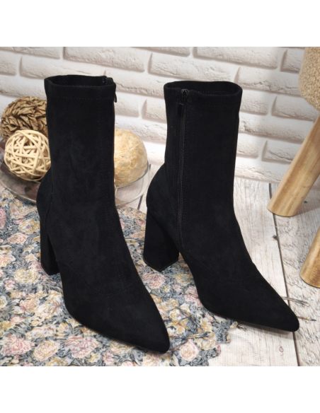 Botki damskie zamszowe...