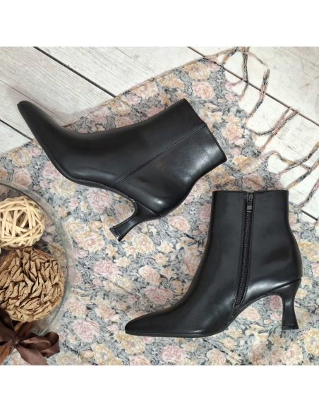 Botki damskie a obcasie suwak